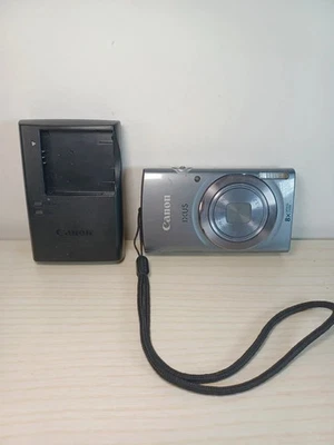 FOTOCAMERA CANON IXUS 160, CON CARICABATTERIA CANON, COLORE ARGENTO, FUNZIONANTE - Immagine 1 di 4