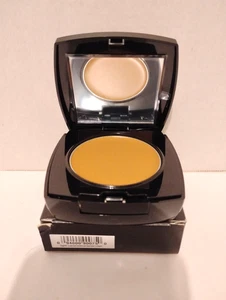 Base crema a polvo impecable Avon Ideal - caramelo claro - Imagen 1 de 6