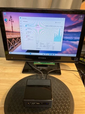 Intel NUC 8 NUC8I5BEH1 i5-8259U 2,3 GHz 8 GB RAM DDR4 250 GB SSD Win11Pro problema de ventilador Foto 1 de 4