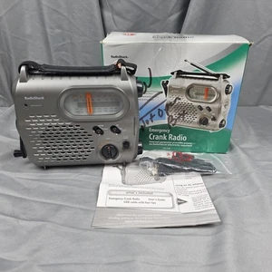 Radio Shack Model 20-238 Tragbares Notfallradio mit Dynamokurbel - AM/FM/SW1/SW2 - Bild 1 von 13