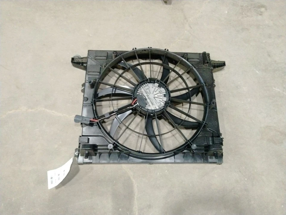 2025 Cadillac Escalade iQ Radiator Fan Motor 3083724 - Image 1 of 4