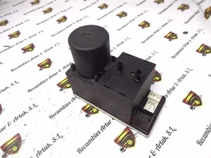 Bomba cierre centralizado Audi A4 B5 2001 8D0862257B 8D0 862 257 B 8DO862257B - Picture 1 of 2