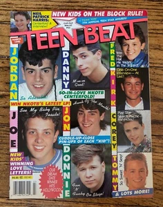 Teen Beat Magazine March 1990 NKOTB Corey Haim Fred Savage Neil Patrick Harris - Foto 1 di 7