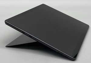 Microsoft Surface Pro 9 2038 i5-1235U 2.5GHz  16GB DDR5 256GB SSD Black -Good - Picture 1 of 8