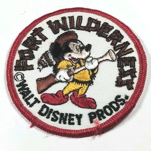 Vintage Disney FORT WILDERNESS PATCH Mickey Mouse Embroidered 3" Hunting - Picture 1 of 5