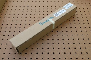 SWAGELOK 304L-HDF4-400 DOUBLE-ENDED CYLINDER - Picture 1 of 3