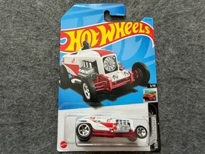 Max Steel HW Roadsters Hot Wheels - Card Creased - Picture 1 of 1