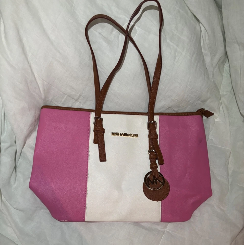 MICHAEL KORS BOLSO DE CUERO ROSA Y BLANCO Foto 1 de 4