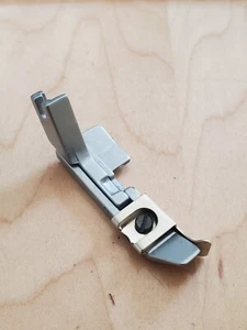 Elna - Serger overlock sewing machine Foot - Blind Hem Foot for T3 (J45U s7) - Picture 1 of 2