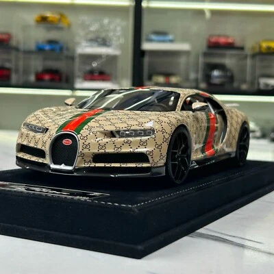 HH Model Bugatti Chiron SS Limited Edition Simulation Resin Car Model 1/18 - Image 1 of 4
