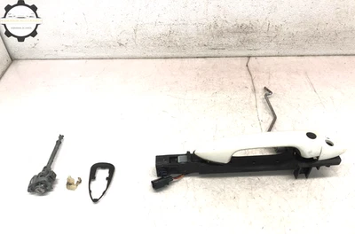 2016-2022 HONDA PILOT LEFT DRIVER FRONT EXTERIOR DOOR HANDLE OEM - Image 1 of 4