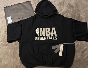 NEW Fear of God Essentials Black Hoodie Size Small 100% AUTHENTIC✅ - Picture 1 of 11