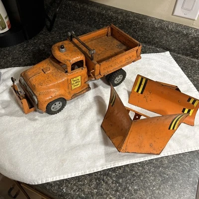 VINTAGE 1957 Tonka Toys 3-in-1 Hi-Way Service Truck 🔥🔥 - Image 1 of 4