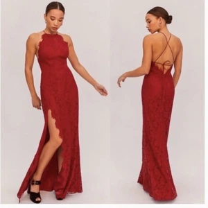 Nuevo con etiquetas Vestido Maxi Halter de Encaje Fame and Partners en Rojo Borgoña 18 - Imagen 1 de 6