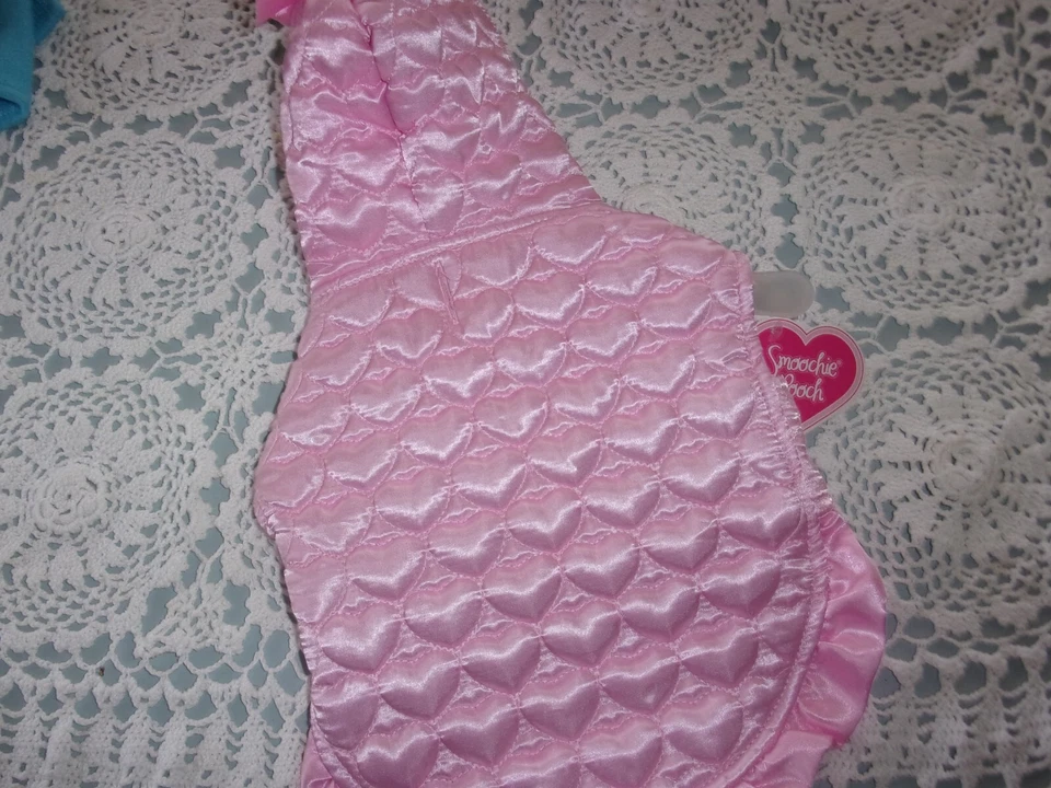 Jaqueta com capuz rosa acolchoada CORAÇÃO cachorro P pequena Smoochie Pooch nova - Imagem 1 de 3