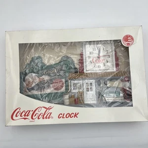 COCA-COLA Kunststoff Uhr Werbetafel Tankstelle Wandbild Aufhänger Wurzelholzprodukte - Bild 1 von 7