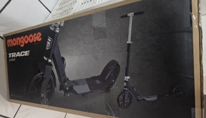 Mongoose Trace 200 Youth Kick Folding Scooter - Picture 1 of 1
