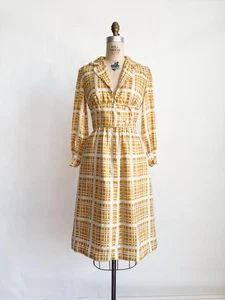 Vintage 1960s Yellow Geometric Print Day Dress Zip Front Full Skirt S - Picture 1 of 9