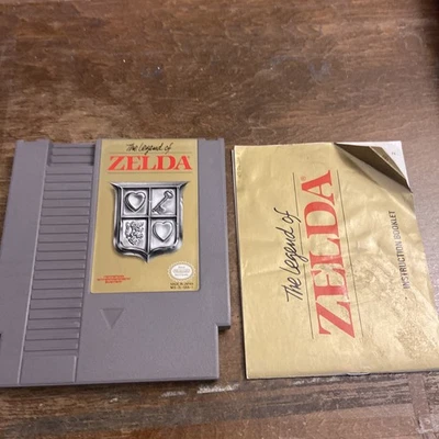 Legend Of Zelda  w/Manual NES Nintendo Grey Cart - Image 1 of 3