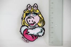 Applikation Muppets Miss Piggy ca. 8cm x 5cm  Aufbügelflicken Patches Flicken - Bild 1 von 2