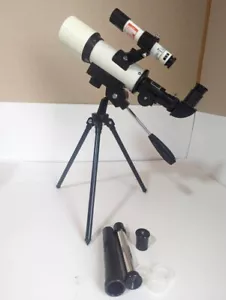 Vixen Select 300 Ultra-Portable Refractor Telescope with Tabletop Tripod - Picture 1 of 6