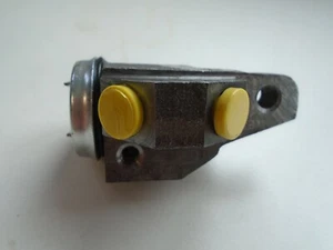 LPR Front Left Wheel Cylinder 4266 fits MG Midget 64-74 Morris Minor 5 3 62-71 - Picture 1 of 4