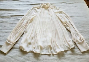 NWT H&M Pleated Cream Blouse Long Sleeve Top Women's Size Small - Picture 1 of 11