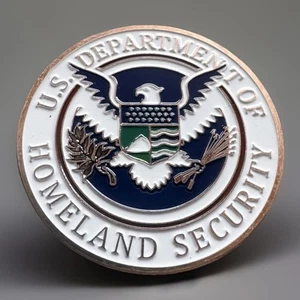 US Department Of Home land Security Challenge Coin. Fast shipping! - Picture 1 of 6