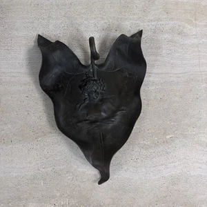 Antigua bandeja de hojas de bronce escultura de busto de mujer - Imagen 1 de 7