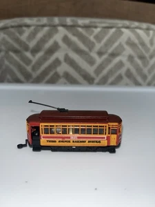 Model Power #1651 N Scale Third Avenue Railway System Trolley Dummy - Picture 1 of 6