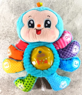 Juguete suave para bebé de peluche Vtech Snug-a-Bug Musical Critter colores habla canta Foto 1 de 3