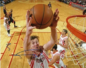 Omer Asik Autographed 8x10 Houston Rockets Free Shipping #S1252 - Picture 1 of 1