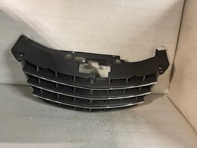 Chrysler Sebring 2007-2010 parrilla con cromo 1CM541S9AC OE Foto 1 de 3