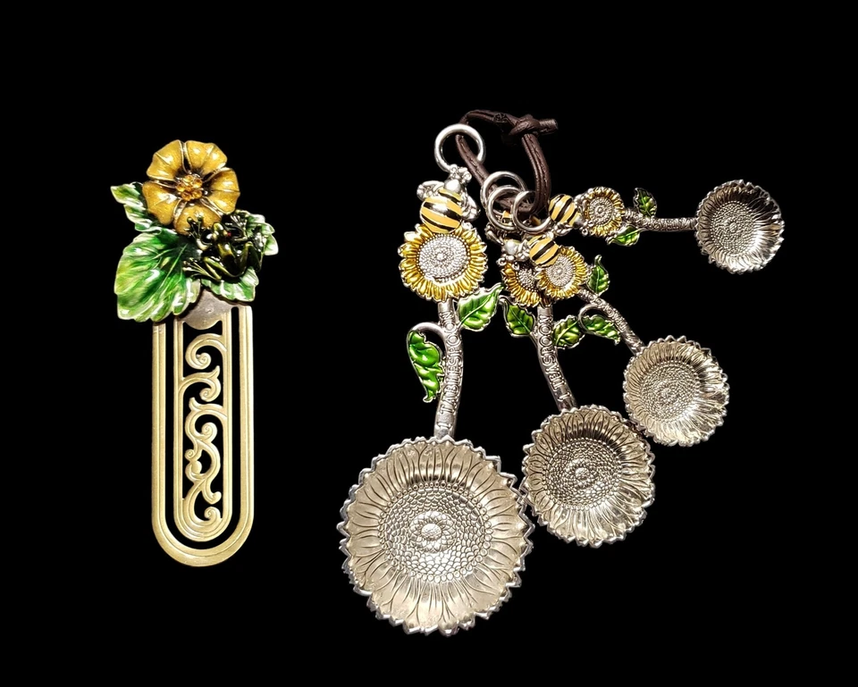 Paquete Girasol: Juego de marcadores y cuchara medidora decorativa para el hogar Foto 1 de 1
