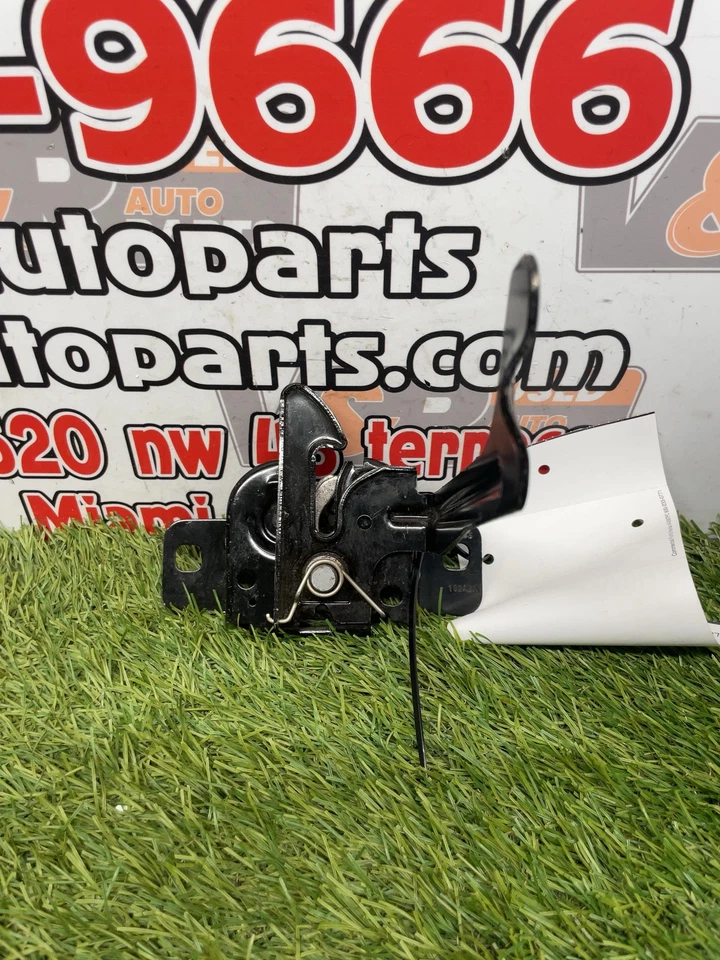 ✅ 2023 DODGE CHALLENGER HOOD LATCH PN:04816182AB OEM - Imagem 1 de 4