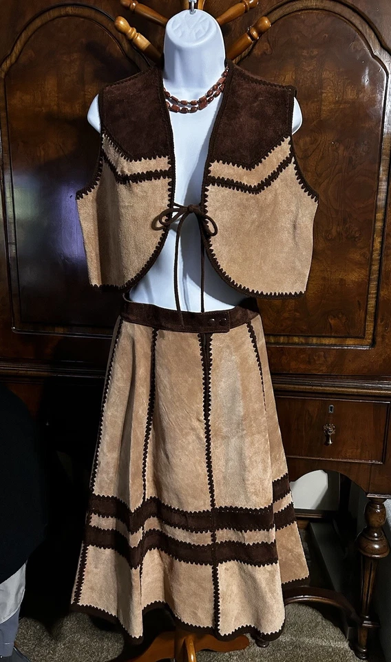 Conjunto Chaleco Falda Gamuza Cuero Real Ms. Pioneer Años 70 De Colección Puntada en Zigzag Occidental Foto 1 de 4