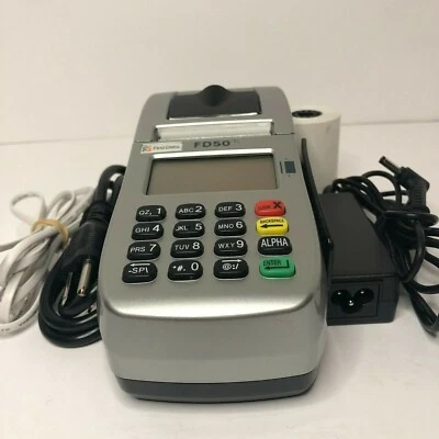 Terminal de tarjeta de crédito First Data FD50 Foto 1 de 4