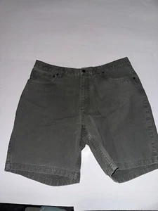 Men's CC Filson Co Green Khaki Chino Casual Shorts 9" Inseam Essential Size 38 - Picture 1 of 7