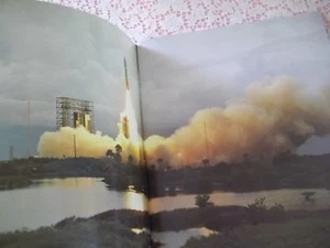NASA Viking Exploration Book Extra Large Beautiful color Pictures - Picture 1 of 6