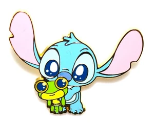 Disney Our Universe Stitch Baby Pin Blind Box - Stitch Holding Frog - Picture 1 of 3