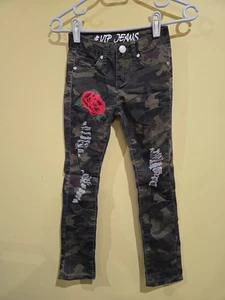 #VIP Jeans Skinny Stretchy Kids/Girls Green Camo with Red Rose Embroider Size 7 - Picture 1 of 3