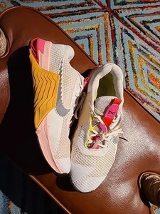 Nike Womens Metcon Pink Orange  White Running Shoes Sneakers Sz 9M - Picture 1 of 13