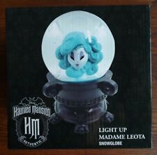 Disney: The Haunted Mansion - Madame Leota Light Up Snowglobe