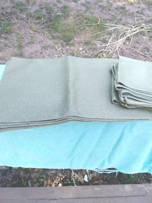 6-Linen Look Placemats 18 x 13" and 6 Napkins Green - Image 1 of 3