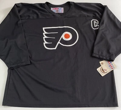 Eric Lindros Philadelphia Flyers CCM Hockey  Black Jersey NHL Men’s Size XL Capt - Image 1 of 4