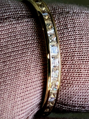 JUEGO CANAL DIAMONIQUE CZ ITALIA BANDA ETERNIDAD, ORO 14K, TALLA 6, 7 (M4633G-52) Foto 1 de 2