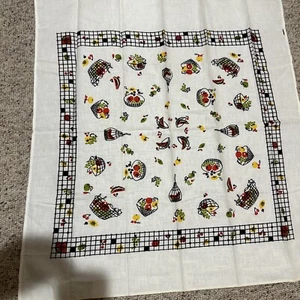 VTG TEA TOWEL 32X28" COTTON BASKETS OF FRUIT 1970s NEVER USED - Picture 1 of 4
