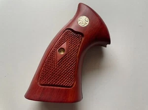 New Decorative Grips for S&W, K/L Square Butt Diamond checker wood & open back - Picture 1 of 7