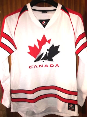 TEAM CANADA SOGO SPORTS ADULT HOCKEY JERSEY SMALL Vintage 1990s  RARE - Image 1 of 4