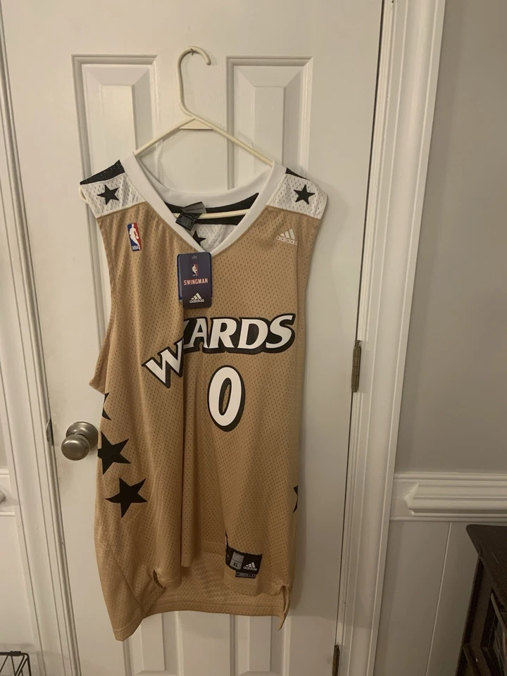 Camiseta Gilbert Arenas #0 Washington Wizards Gold XL Adidas Swingman Vintage Nova Com Etiqueta - Imagem 1 de 3